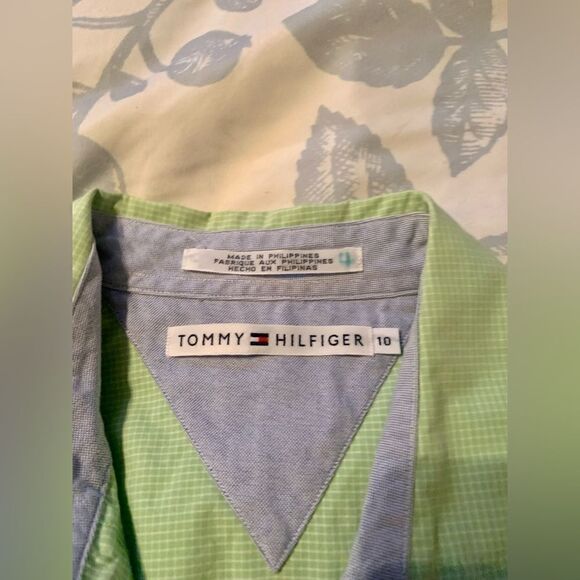Tommy Hilfiger shirt - Picture 2 of 4